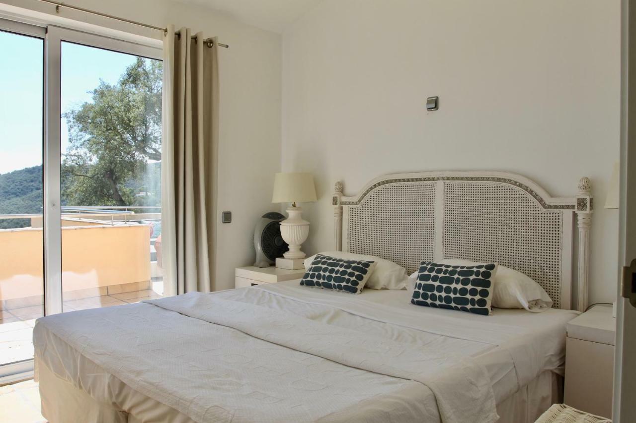 Villa Mediterranea 칼론제 외부 사진